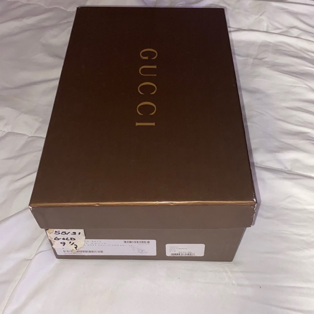 Women’s Gucci sandals